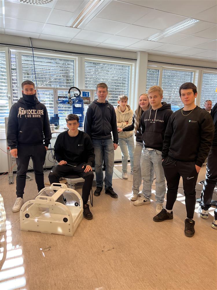 elevar - Klikk for stort bilete